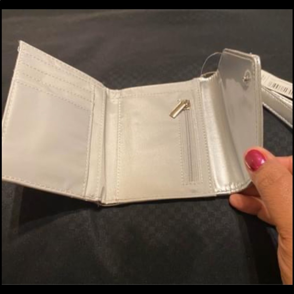 Wallet - Picture 2 of 3